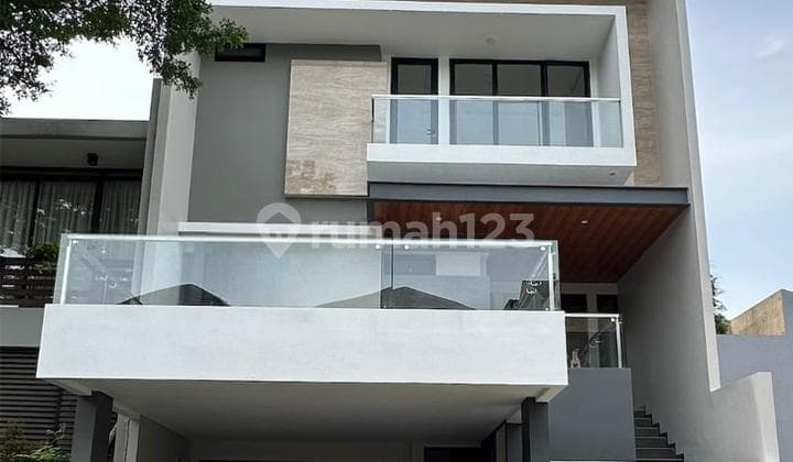 Rumah Baru 3 Lantai The Green Bsd