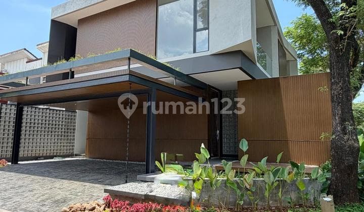Rumah 3 Lantai di BSD Bangunan Mandiri Desain Cakep Lokasi Bebas Banjir