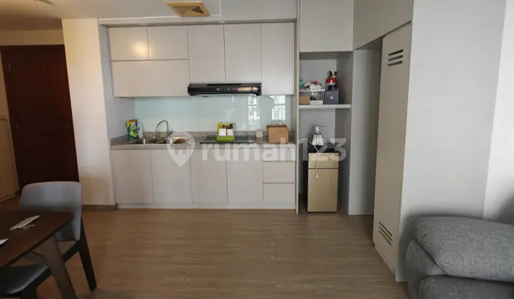 Waterplace 2 BR Tower F Funish Bagus Long View Pool