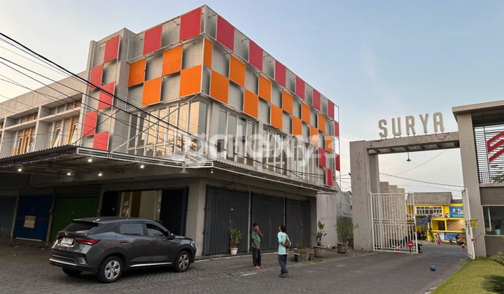 Ruko Hooked Pintu Masuk Surya Garden