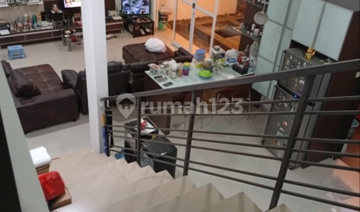 Minimalist and Serene House on Jl Cijerahbandung Kota