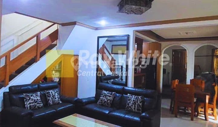 Rumah Villa Cantik di Sumedang