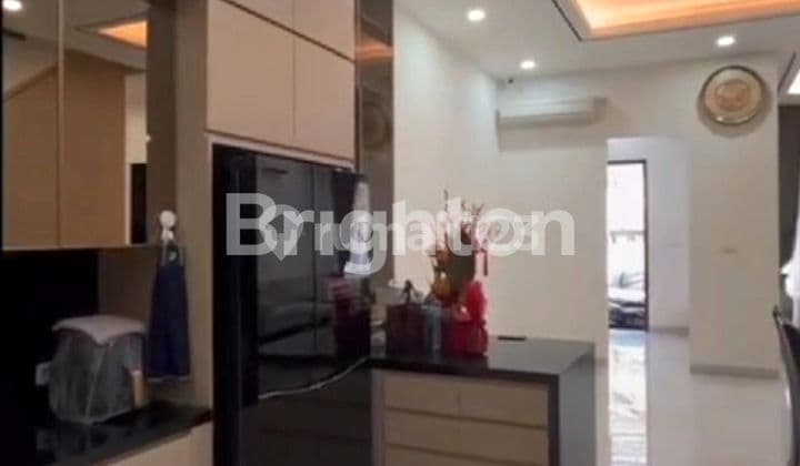 For Quick Sale Nice 3-Story House with SHM South-Facing Furnished