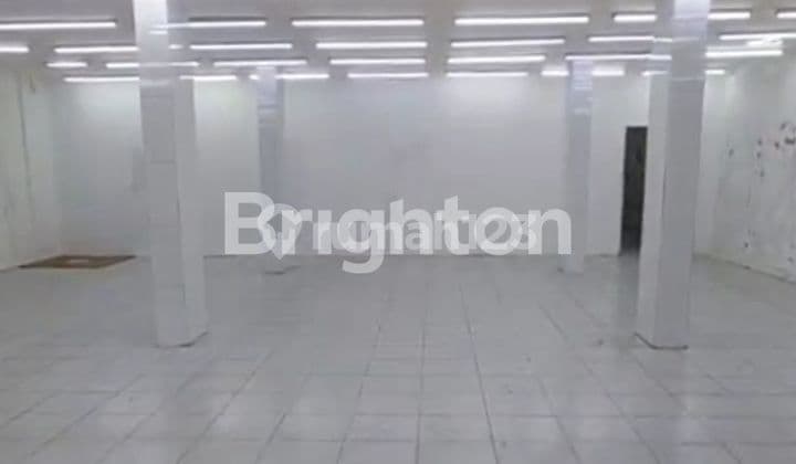 Disewakan Ruko Gandeng Siap Usaha 3.5 Lantai Lokasi Strategis