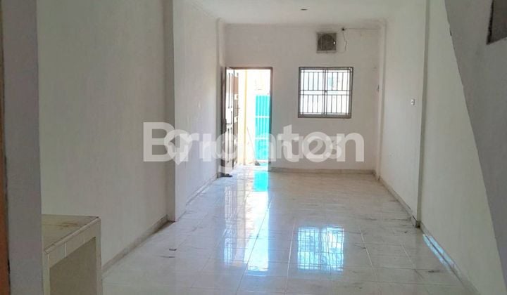 RUMAH MINIMALIS SIAP HUNI 4 LANTAI DI PETOJO