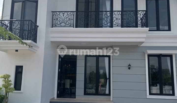 Rumah Dalam Perum Pesona Sleman City Pandowoharjo Sleman