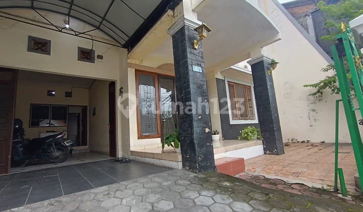 Dijual Rumah Minimalis 2 Lantai Lokasi Premium & Strategis di Caturtunggal, Depok, Sleman