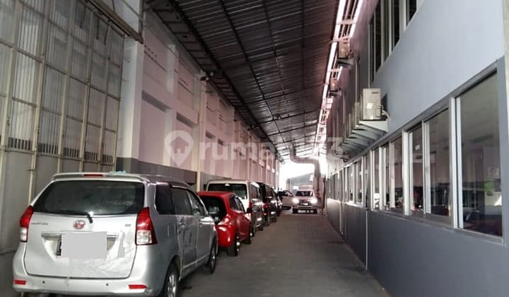 Bengkel dan Kantor Seluas 2000 Meter Persegi, di Jl Soragan