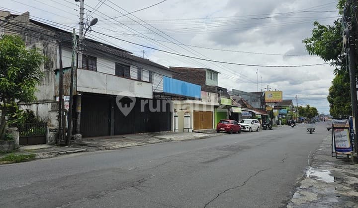 Dijual Ruko Strategis Pinggir Jalan Godean Km 5 Hanya 5 Menit ke Tugu, Banyuraden, Gamping, Sleman