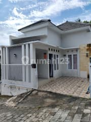 House in a Cluster Near Puskesmas Kasihan 1, Bangunjiwo, Kasihan, Bantul