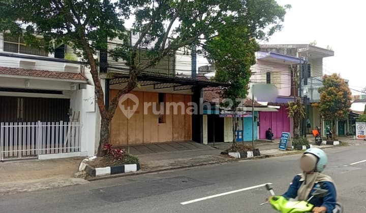 Ruang Usaha Lokasi Strategis di Tengah Kota Parakan Temanggung