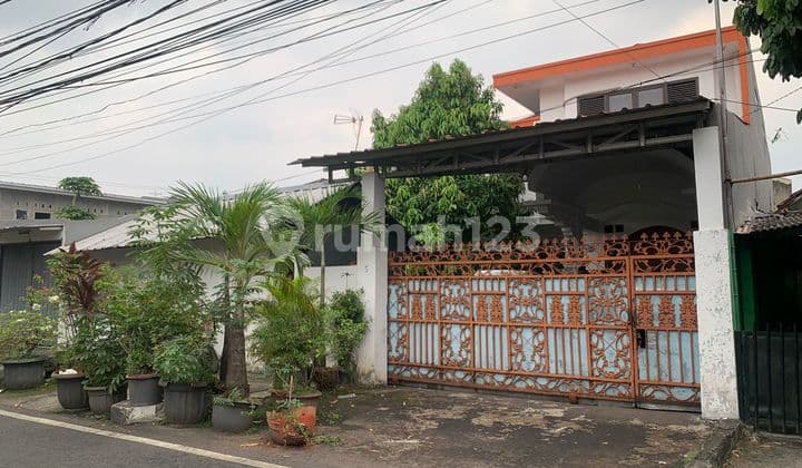 Rumah Asri Di Jl Kayu Manis Timur Matraman Jakarta Timur