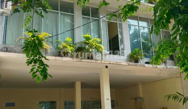 Bangunan Kantor Komersil Di Jl Ende Tanjung Priok Jakarta Utara