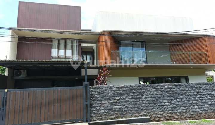 Rumah Mewah Di Perum Villa Gunung