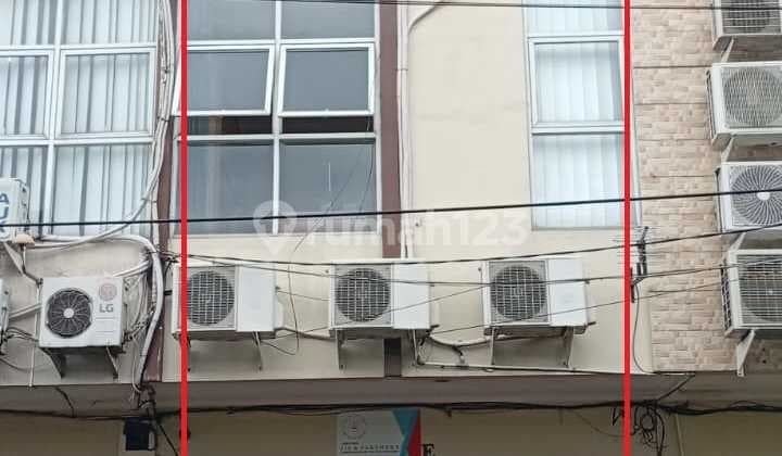 Ruko 3lt Di Jl Ps Komp Taman Meruya Ilir Kembangan Jakarta Barat