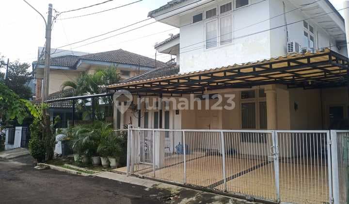 Rumah Lama di Jl Mertilang Xviii Bintaro Sek 9 Tangerang