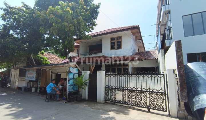 Rumah Lama Asri 2 Lantai Di Jl Wijaya I Petogogan Kebayoran Baru Jakarta Selatan