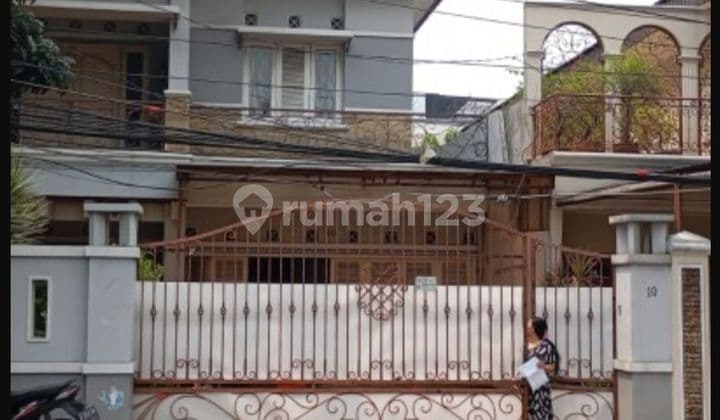 Rumah Astri Dg Lokasi Strategis Aman Dan Nyaman Di Jln Tanjung Duren Barat.