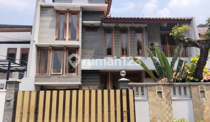 Rumah Mewah Di Jl Cibitung Kebayoran Baru Jakarta Selatan Lt 247m2 Cash Only