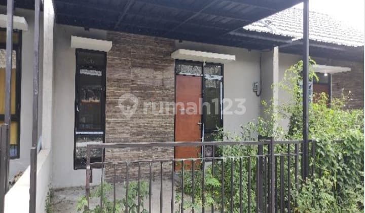 Affordable House, Near Gresik Toll Road, Great in Kedamean Gresik