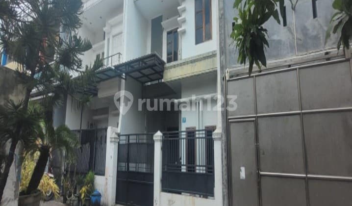 Nice and Affordable House in Surabaya Near Kenjeran Park