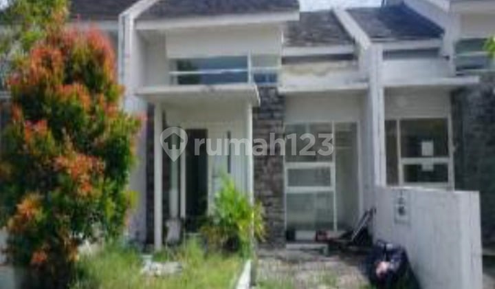 Rumah Murah Bagus Dekat Jalan Raya Lokasi Menganti Gresik
