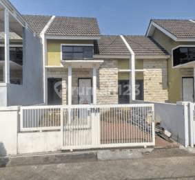 Nice and Affordable House in Graha Permata Safir Area, Mojokerto