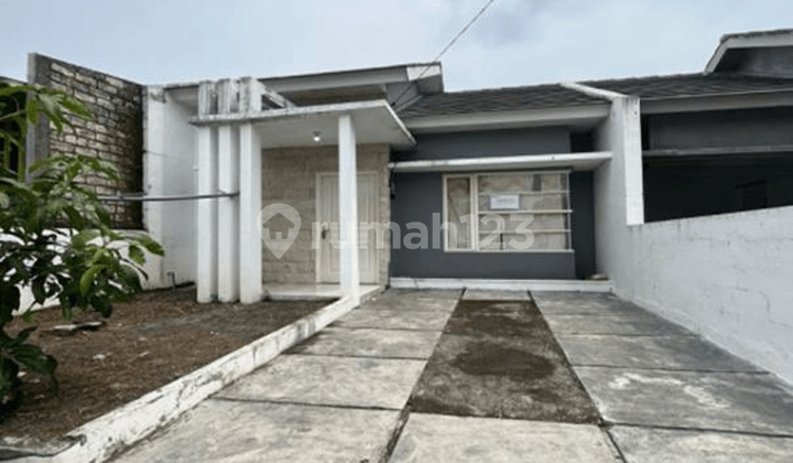 Rumah Bagus dan Murah di Daerah Dewe Residence Wringinanom - Gresik