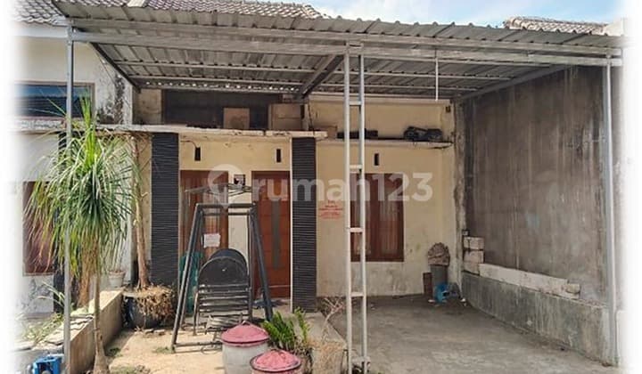 Rumah Bagus Murah Dekat dengan Jalan Raya di Malang