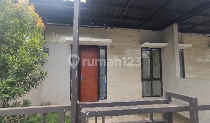 Rumah Siap Huni, Bagus, Memiliki Taman,Lantai 1, bisa KPR