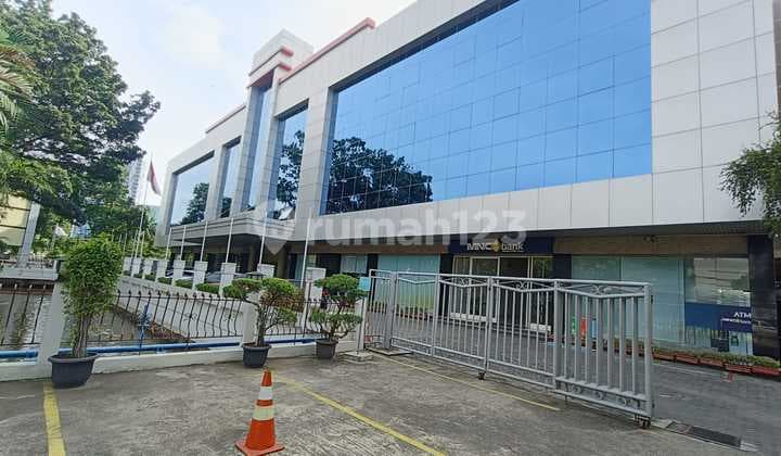 Gedung Lantai 2 Unit Perkantoran Luas 300m2 Disewakan di Menteng Dalam Tebet