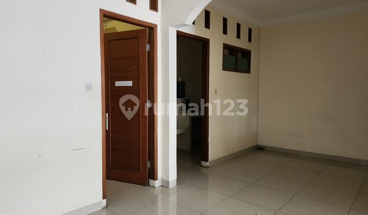 Jual Rumah Strategis Tebet