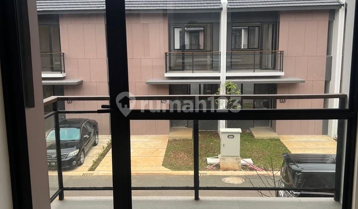 Rumah 2 Lantai Siap Huni di Cluster Cendana Hills, Lippo Karawaci, Tangerang