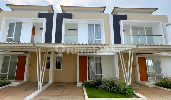 Strategic Location House in Marocco Cluster at Grand Kota Bintang