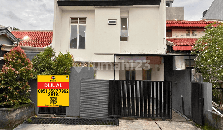 Rumah Strategis Siap Huni di Ptb, Duren Sawit