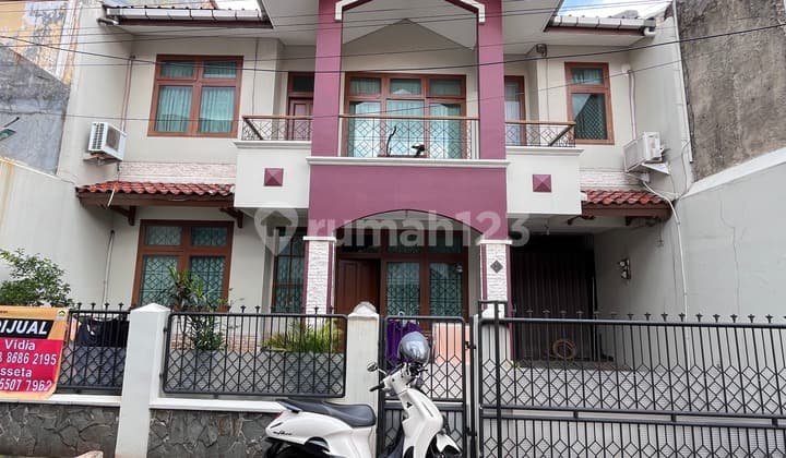 Dijual Rumah Terawat siap huni di Duren Sawit