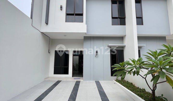 Dijual Rumah Modern, Minimalis, Strategis di Jatiwaringin