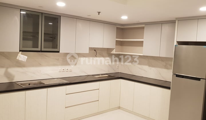Taman Anggrek Condominium Apartment 3 Bedroom 146m2 Brand New