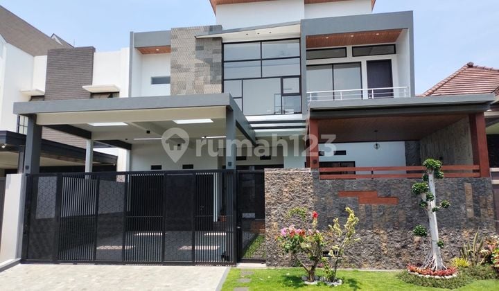 Rumah Mewah Baru Gress Lokasi Strategis Lingungan Eksklusif Telaga Golf Araya Malang