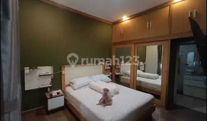 Dijual Rumah Cantik Kemanggisan LT 102M2 Murah 2Lt Harga 2M Nego