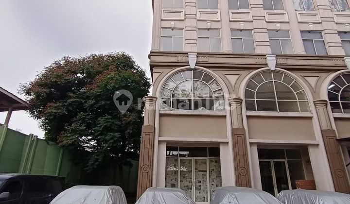 For Sale: 3.5-Story Crown Shophouse in Green Lake City, Corner Position For Sale: 3.5-Story Crown Shophouse in Green Lake City, Corner Position