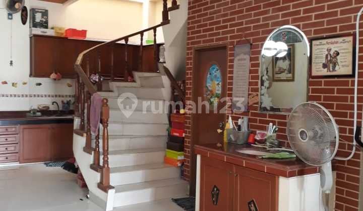 Rumah di Taman Semanan Indah Jakarta Barat Siap Huni Rumah di Taman Semanan Indah Jakarta Barat Siap Huni