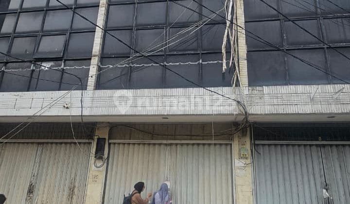 Jarang Ada 3 Ruko Gandeng dengan 4 Lantai Tanah Sereal Siap Pakai