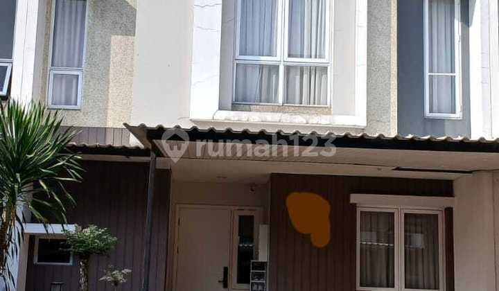 Rumah Siap Huni View Danau di Serpong