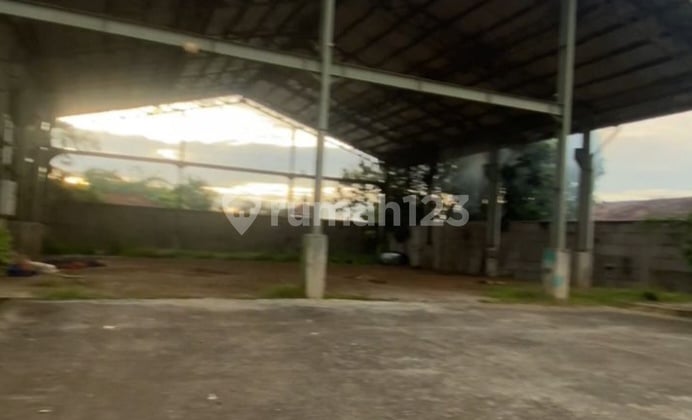 Gudang Bebas Banjir Dengan Akses Container 40 Feet Di Legok