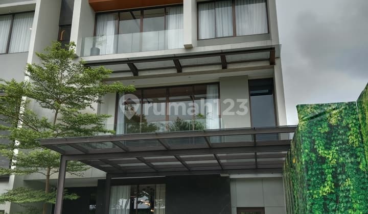 Rumah Premium 3 Lantai Di Summarecon Serpong
