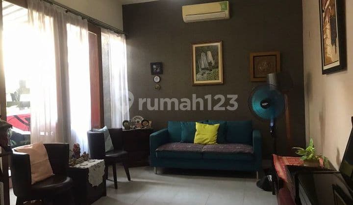Jual Rumah 2 Lantai Tamarind House Bintaro Tangerang Selatan