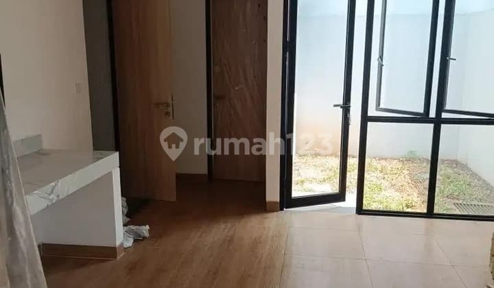 Disewakan Rumah 2 Lantai Cendana Peak Karawaci