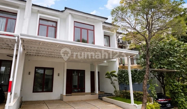 Rumah Luas 2 Lantai dengan Lingkungan Asri Cinere