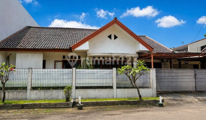 Rumah Lokasi Terbaik Depan Cinere Mall Harga Siap Nego